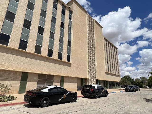 State Police raid Freedom Care facility in Hobbs New Mexico State Police raid Freedom Care, Hobbs, a Hobbs abortion facility