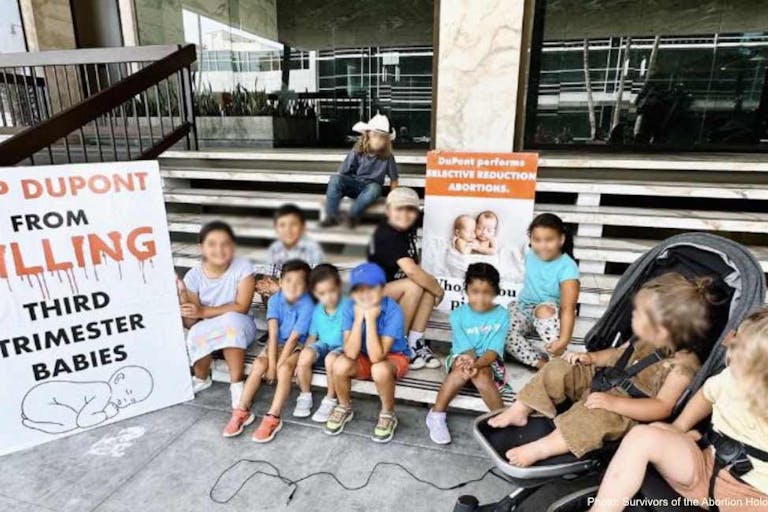 dupont photo survivors