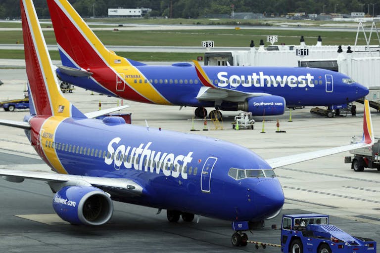 Southwest Airlines Experiences Major Flight Cancellations Across U.S.