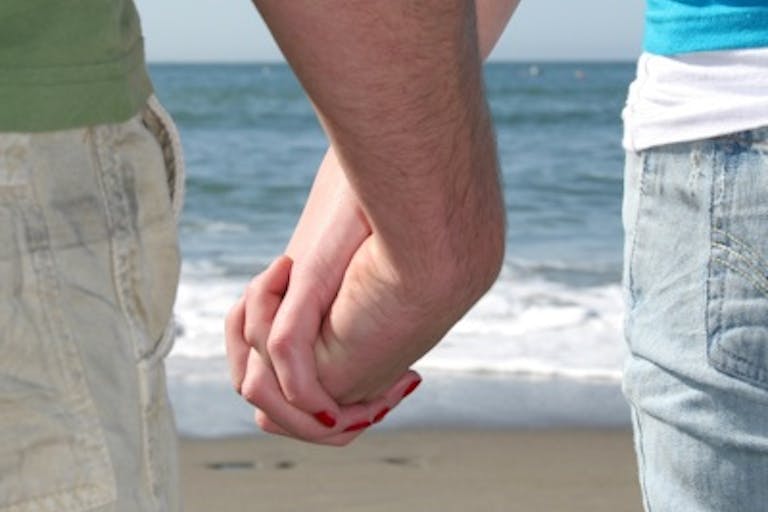 holding-hands
