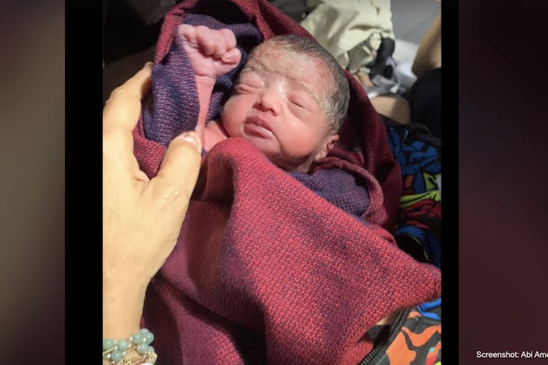 baby born flight abigail amoretti