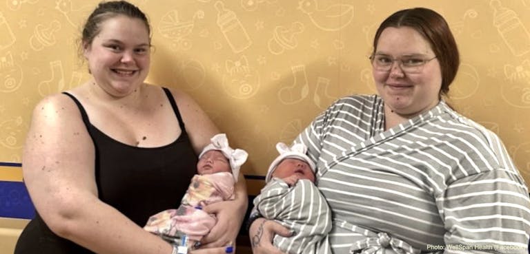 twins give birth dame day hospital