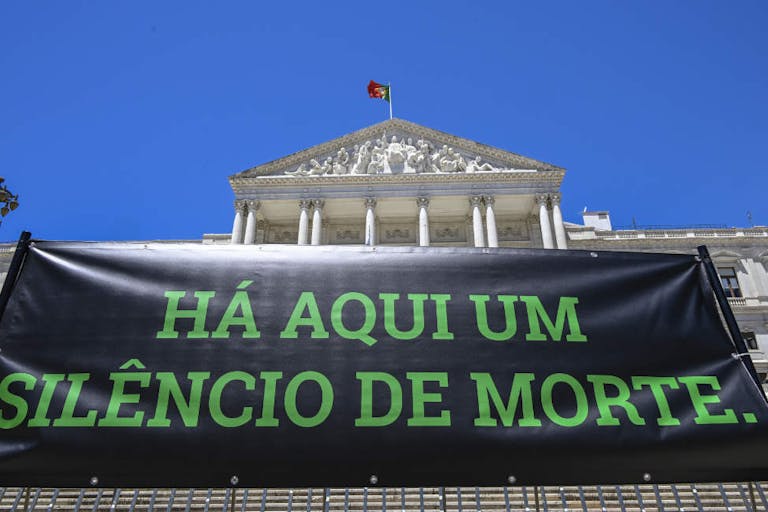 “Silent demonstration” Against The Legalization Of Euthanasia In Portugal