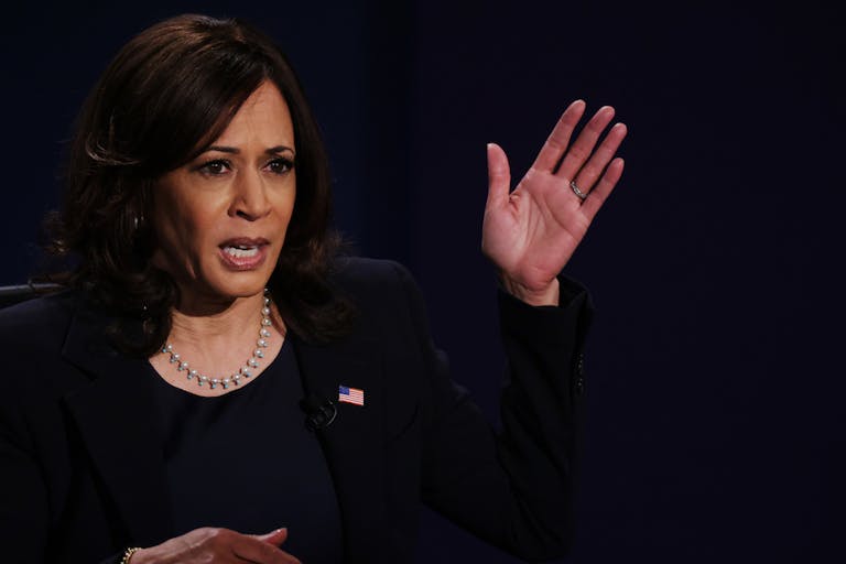 Facebook, Kamala Harris