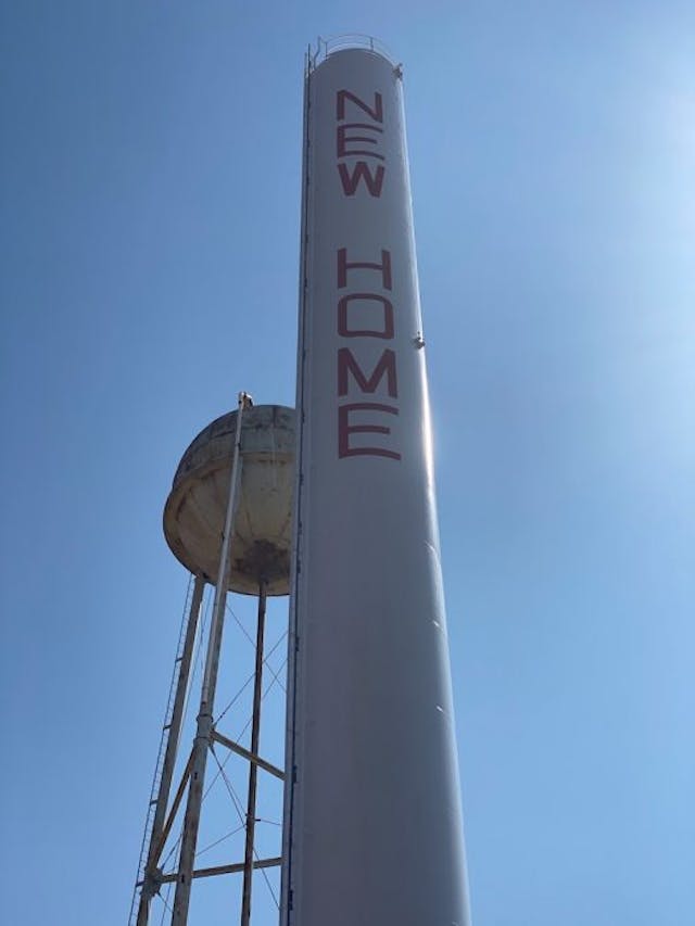 Photo courtesy of Mark Lee Dickson Photo courtesy of Mark Lee Dickson