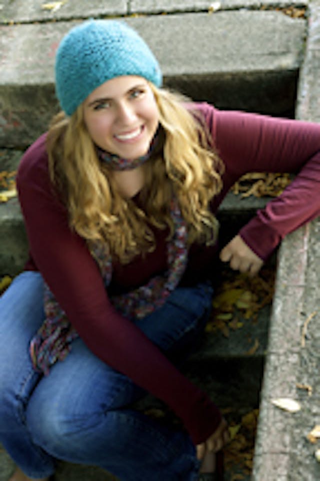 Laura Rose. LRTE PT_2039