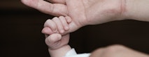 baby-hand-fingers