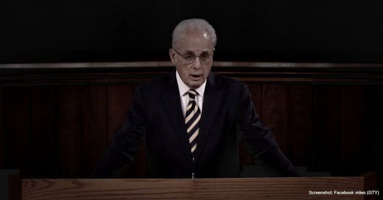 pastor john macarthur