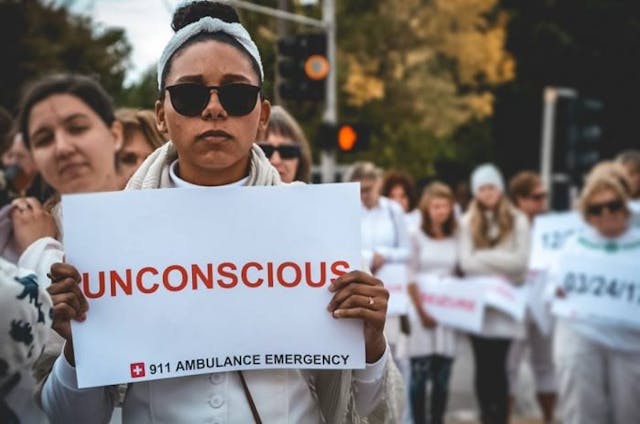 Women remember the dangers inside St. Louis’ record-breaking Planned Parenthood image