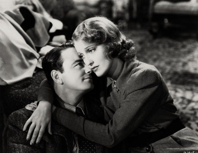 Lew_Ayres-Jeanette_MacDonald_in_Broadway_Serenade