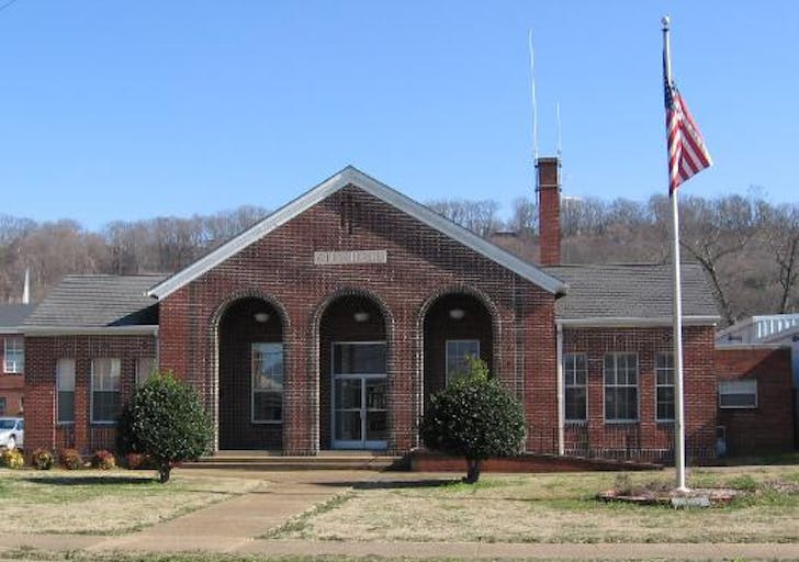 CourtRoomCouncilChambers-523×368