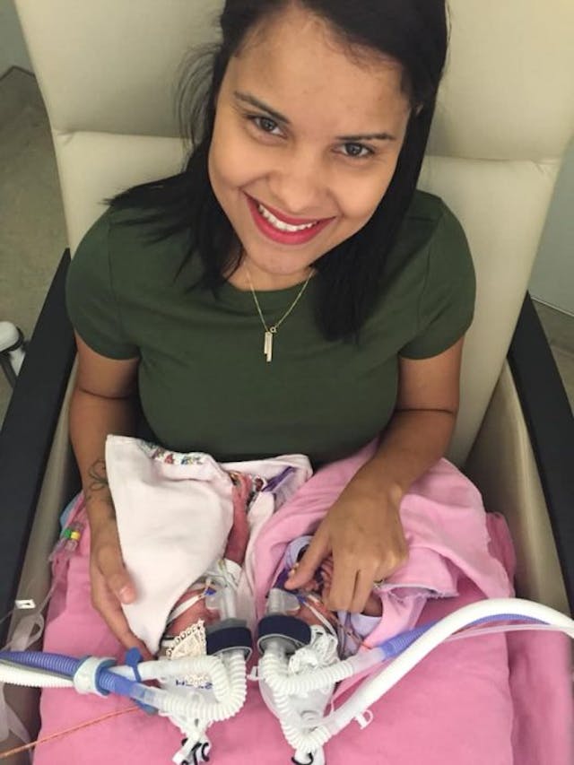 via Facebook. via Facebook, premature, twins, 22 weeks