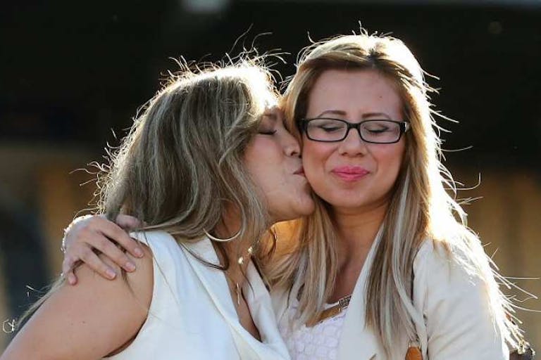 Lianna-Rebolledo-with-daughter-landscape-cropped_810_500_55_s_c1