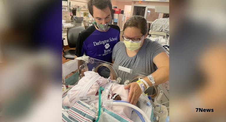 preemie, smallest baby, screenshot, premature