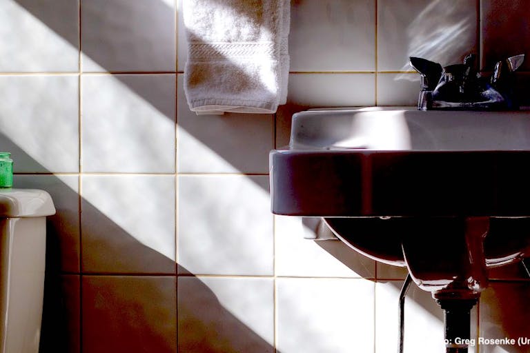 greg-rosenke-Mk_cIYHdC0w-unsplash edit