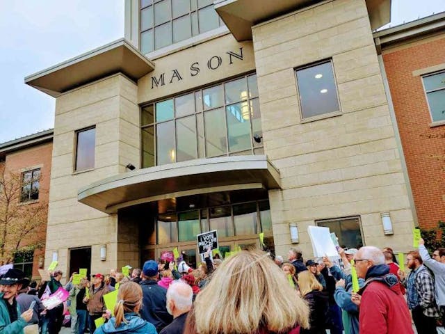 Mason, Ohio (Photo: Mark Lee Dickson) Mason, Ohio (Photo: Mark Lee Dickson)