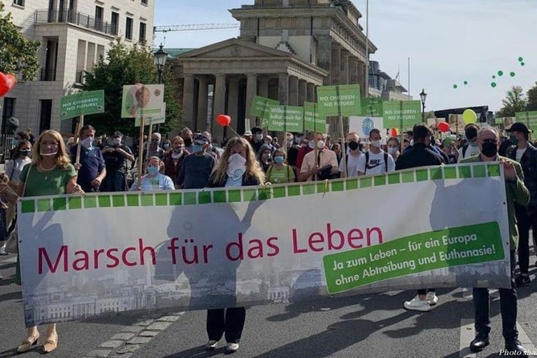 Photo shared on Facebook (24)