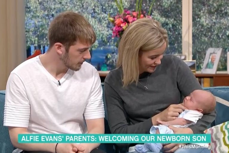 alfie-evans-parents-baby