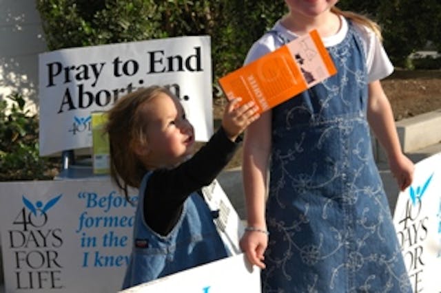 40 Days for Life (Photo credit: Callis Family) 40 Days for Life (Photo credit: Callis Family)