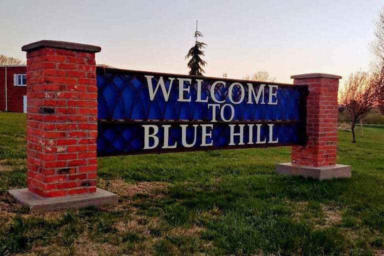 blue hill nebraska sign