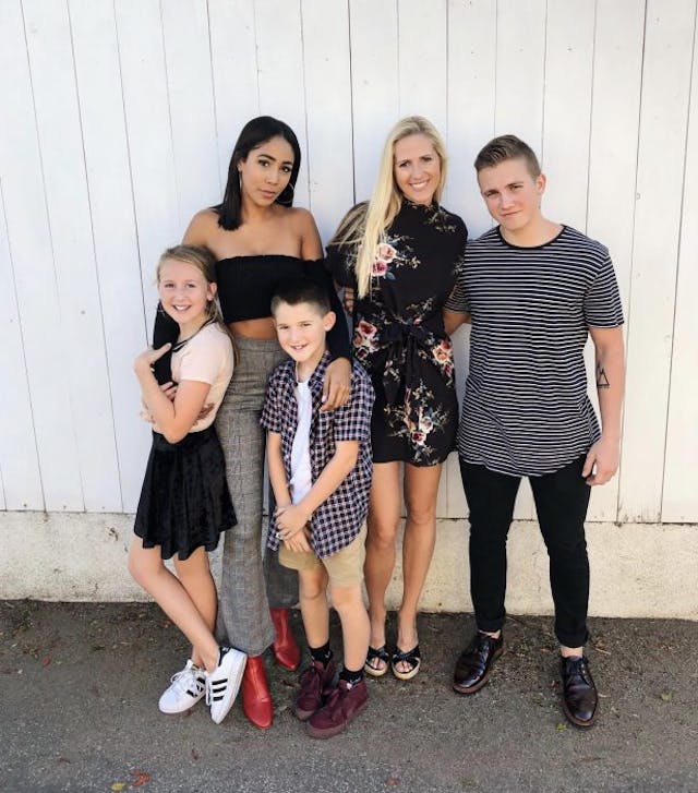 Justice Spearman (20) with sister Montana (11), brothers Honor (9) and Peace (18), and mother Sunny. Justice's mom chose life after rape. Here she is with her family.