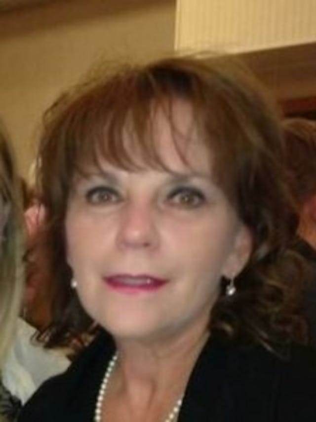 lynn-mills-162752_000_gi89g63ur-1-0