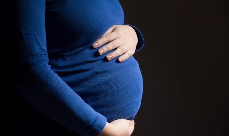 pregnancy-blue-black
