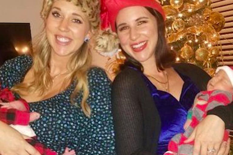 sisters babies 90 minutes apart