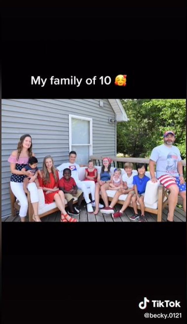 Teen mom canceled abortion: ‘Children are NOT a detriment to our success’ image