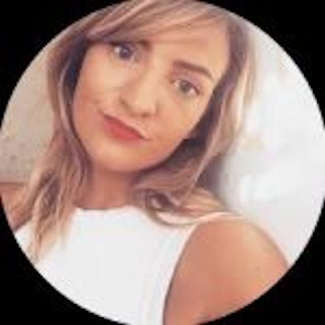 Rossalyn Warren (image: Twitter) New York Times writer calls for Facebook to censor pro-life message image