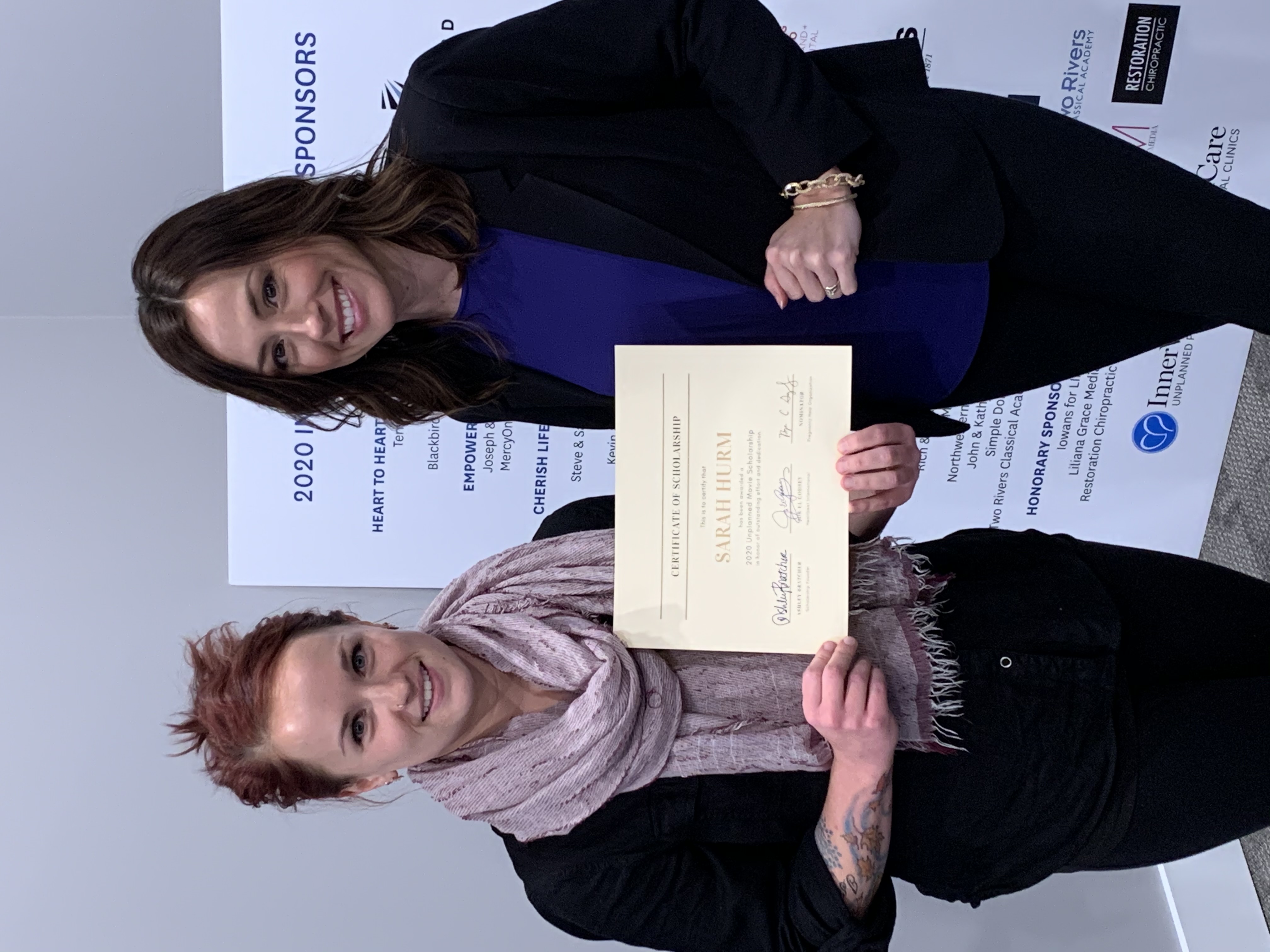 Sarah and Ashley Bratcher (Photo: Lisa Bourne)