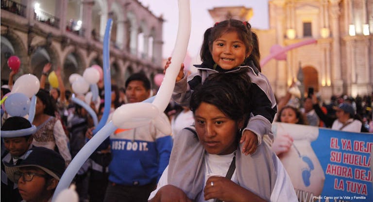 Peru parade life Corso por la vida