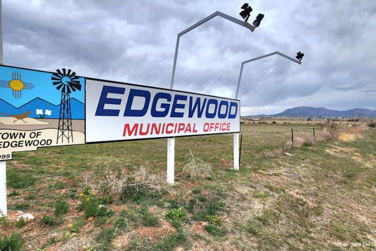 edgewood nm mark lee dickson