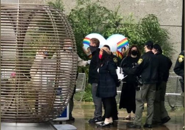 arrest SF