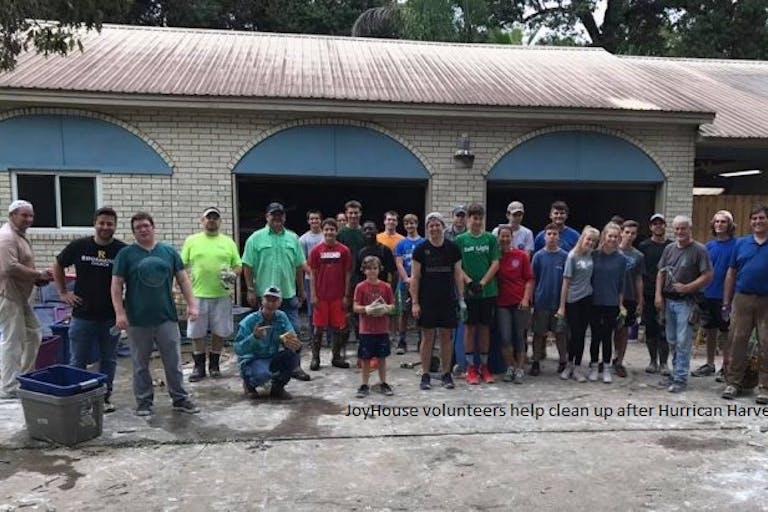 Joy-House-volunteers-8982_n-700×411