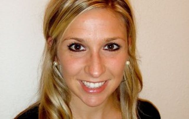 Dr. Carolyn Payne (via xojane.com) Dr. Carolyn Payne (via xojane.com)