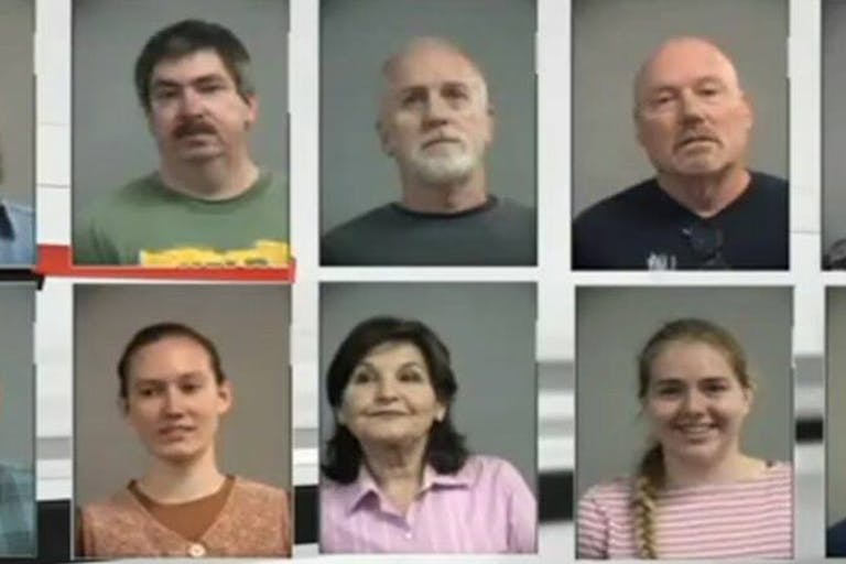 Eleven pro-lifers charged with FACE 35961757968_n