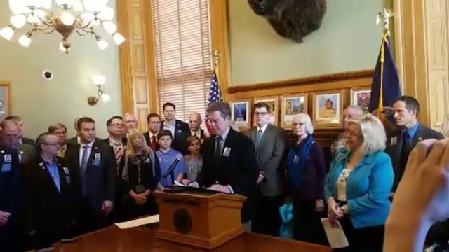Kansas Governor Sam Brownback signs Simon’s Law Kansas Governor Sam Brownback signs Simon's Law