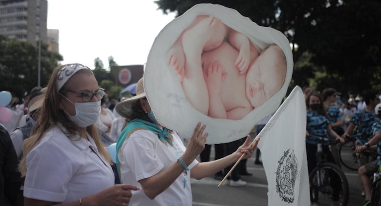 Marches Held In Mexico in Support to The Movement ‘For Women and Life’
