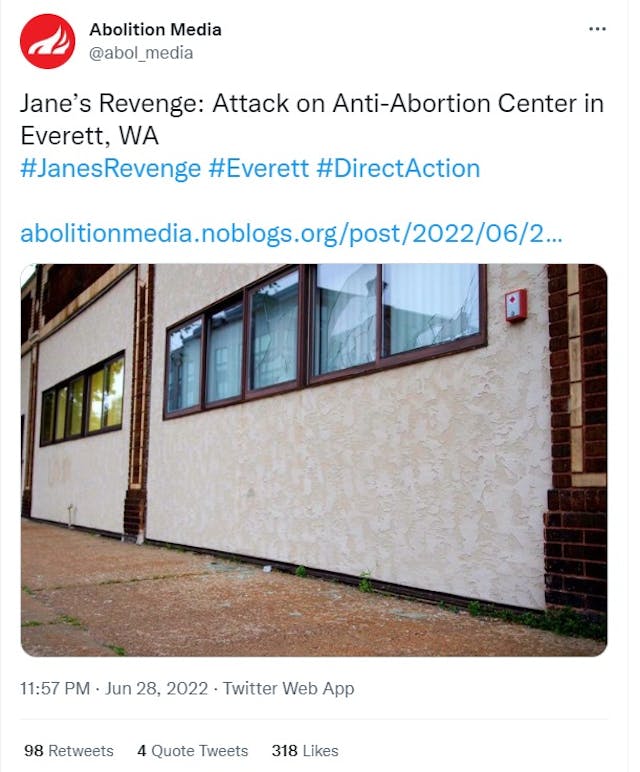 Everett WA pregnancy center attacked by Jane’s Revenge (Image: Abolition Media Twitter) Image: Everett WA pregnancy center attacked by Jane's Revenge (Image: Abolition Media Twitter)