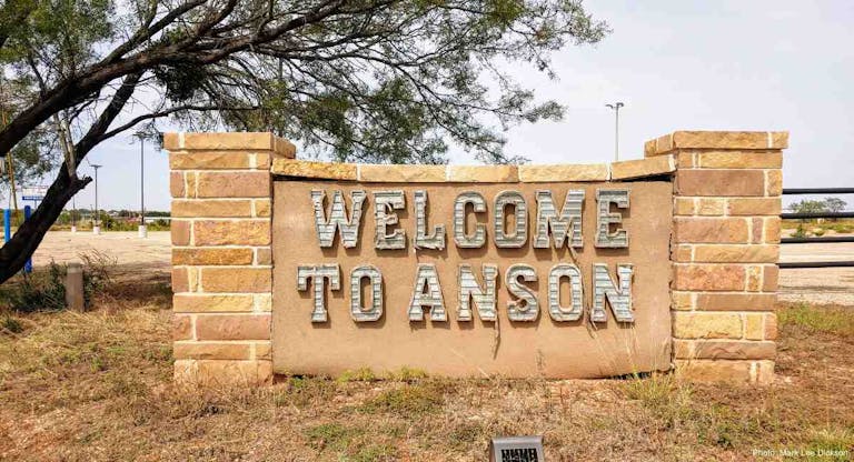 anson texas sign mark lee dickson