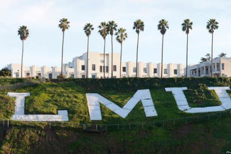 Photo shared on Facebook (60)