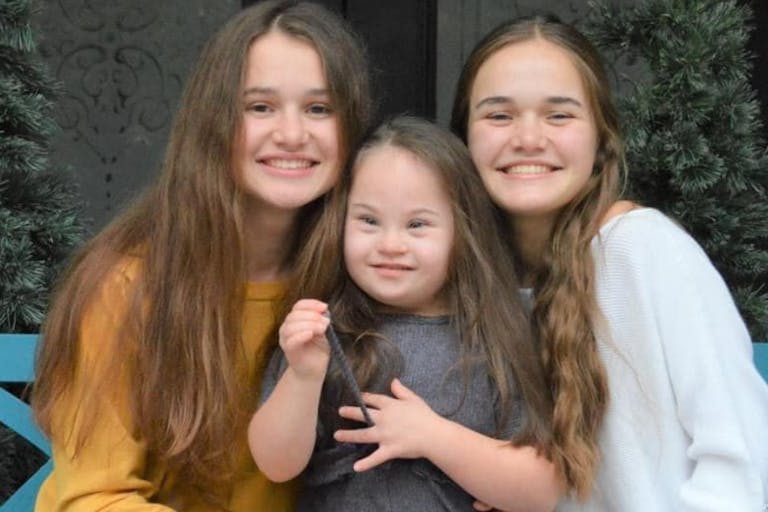 Photo shared on Facebook (25)