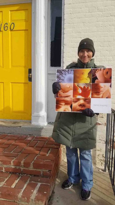 Police threaten $5000 fine for pro-lifer praying outside Maryland abortion business during COVID-19 image