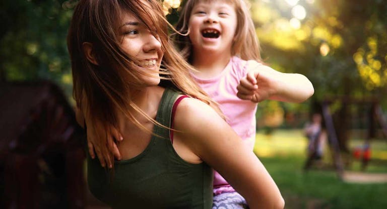 down-syndrome-mother-daughter