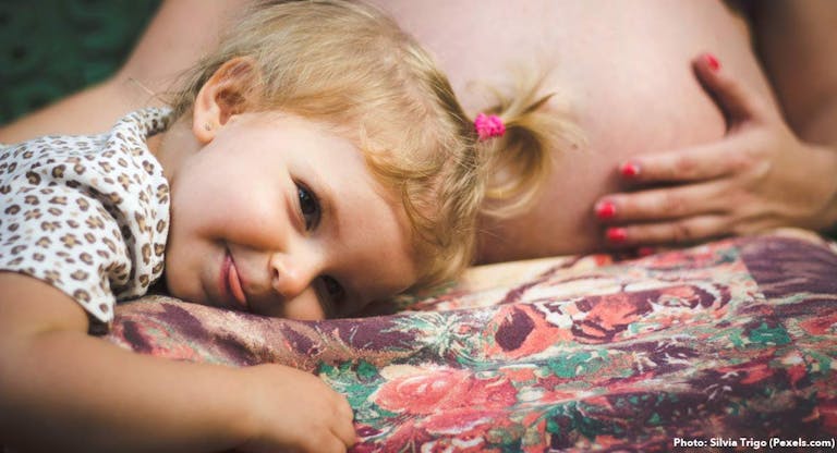 pexels-photo-pregnant-toddler