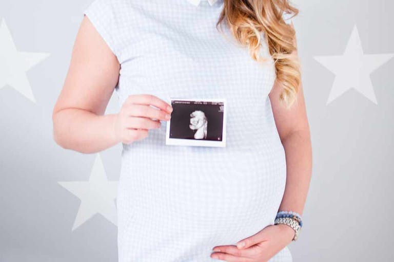 pregnancy-baby-bump-ultrasound-pexels