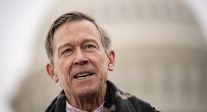 Democratic Senators Call For Community Support To Receive Migrants