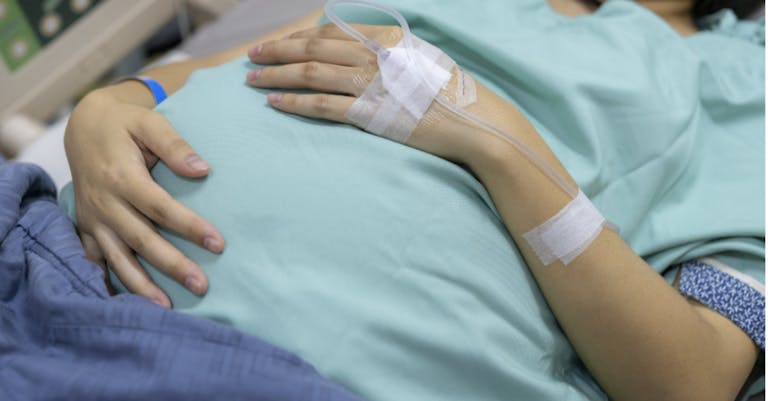 woman is waiting to give birth at hospital