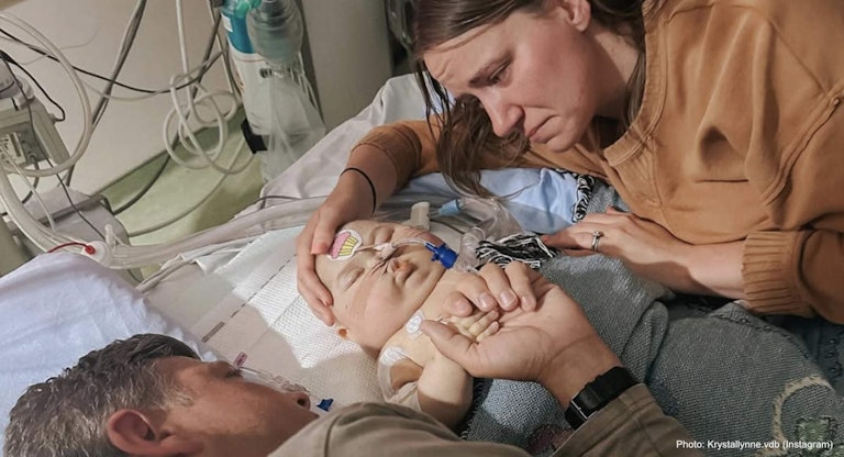 Veya and parents – Instagram